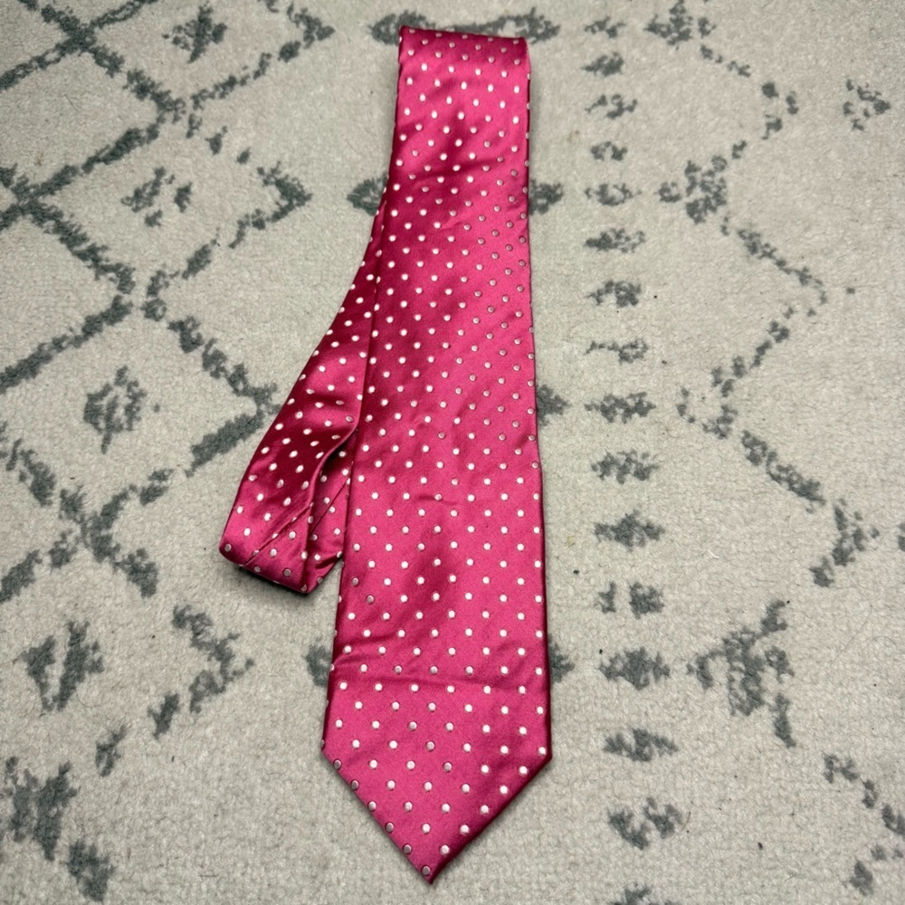 STAFFORD 100% Silk Pink Polka Dot Tie
